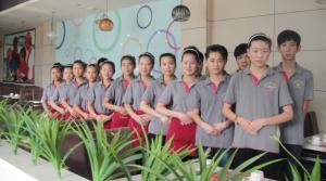 李想大蝦火鍋(guō)花園員工風(fēng)貌2